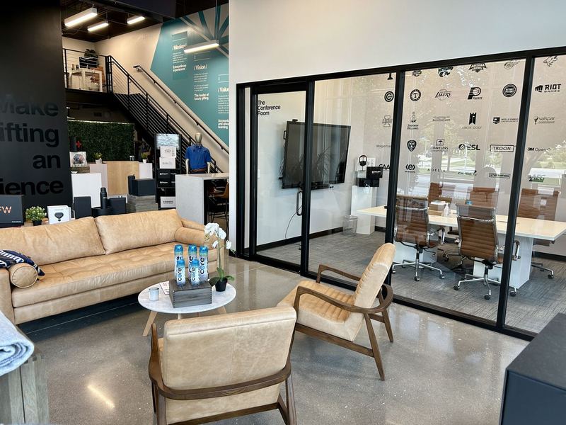 IMG 0452 — BirdieBox Frisco Showroom Photos for Retail