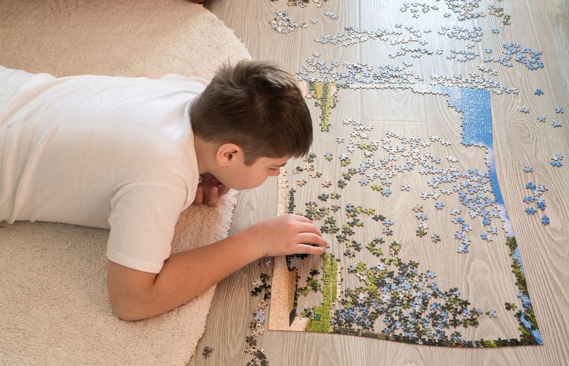 AdobeStock 129476740 — Completing The Puzzle Pics