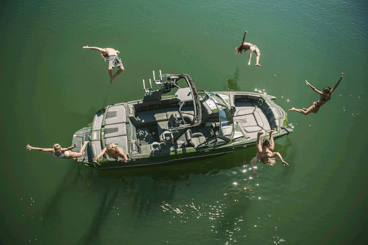Beat the Heat — Malibu Boats