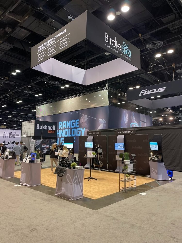 BirdieBox — Booth Display